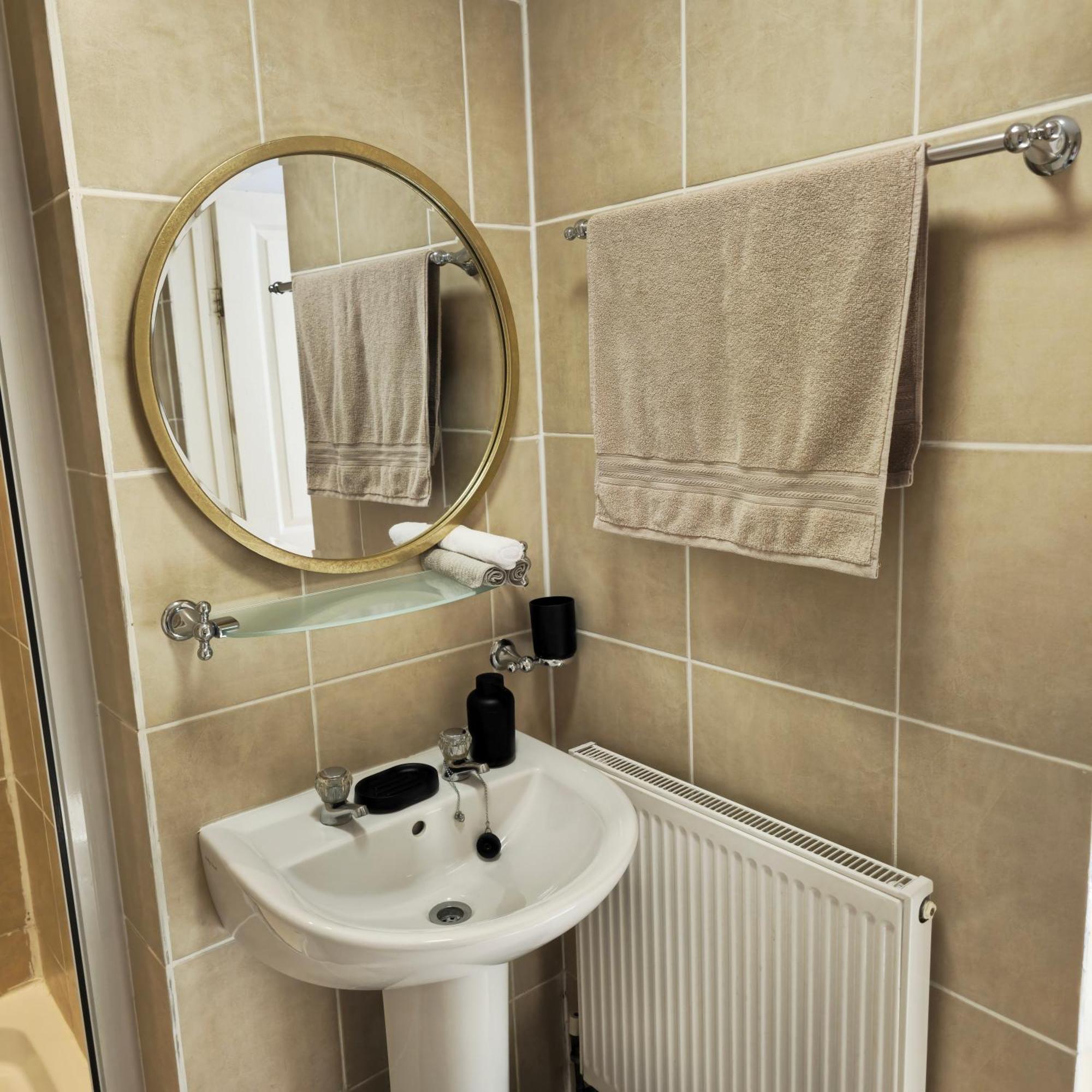 Grandwood House Lodges Chichester Eksteriør billede